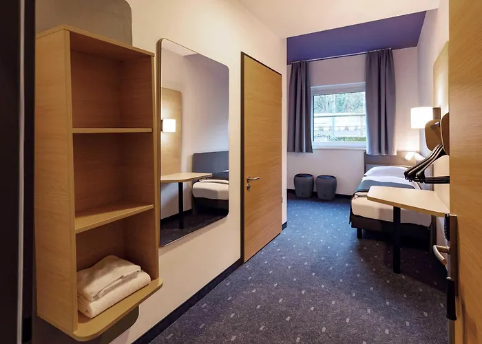 Romantisches Hotel: B&B Hotel Köln-West